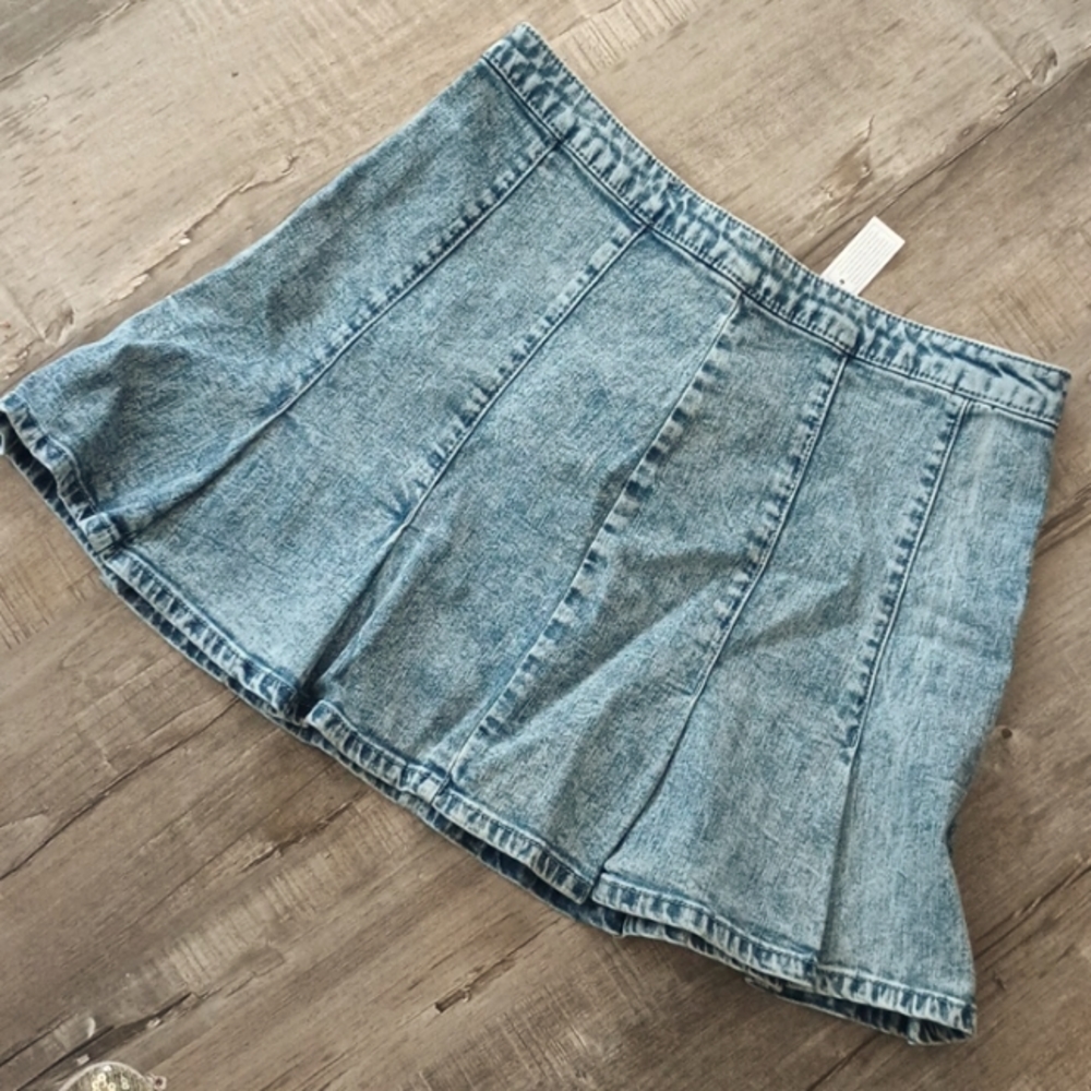 No Boundaries White Wash Denim Mini Skirt NWT